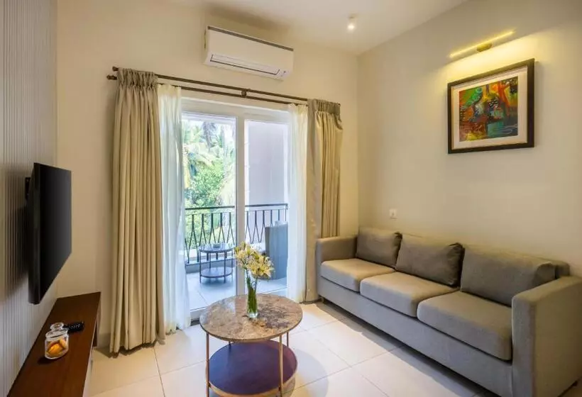 ホテル Artistry Suites