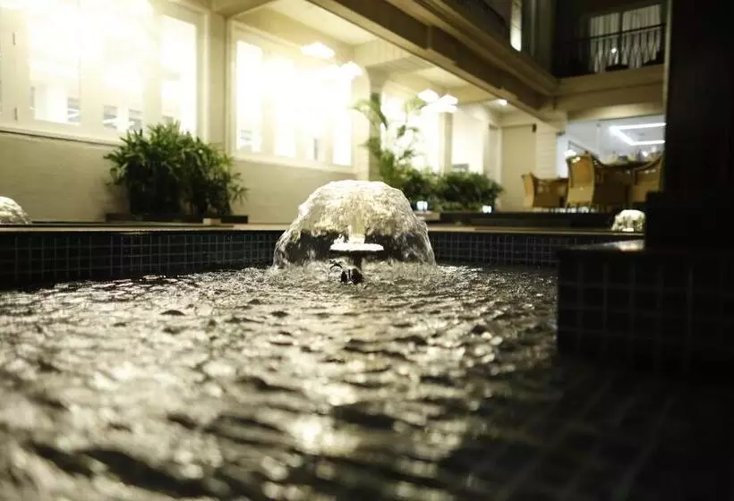 ホテル Artistry Suites