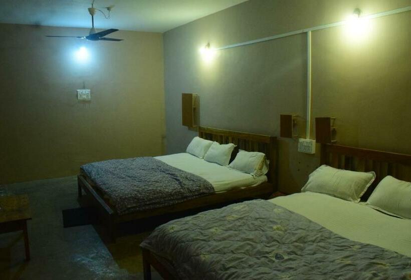 Отель Istaqbal Mukki