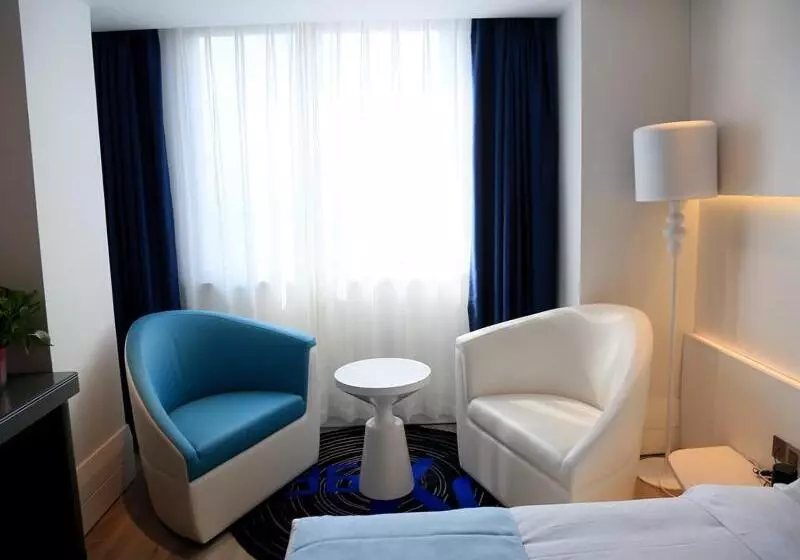 Lanou Hotel Lianyungang Donghai Crystal City