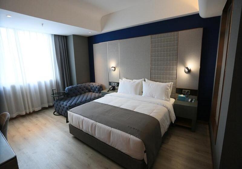 Lanou Hotel Lianyungang Donghai Crystal City