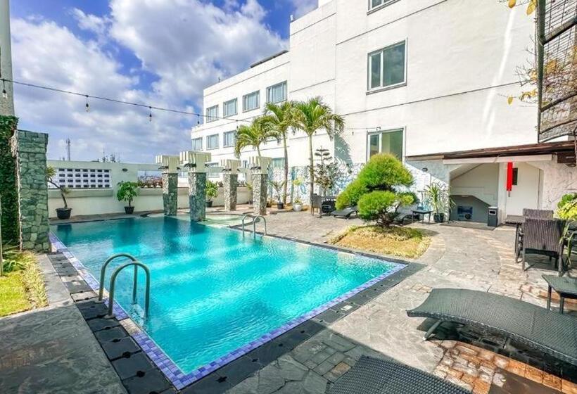 Malyabhara Hotel   Formerly Ibis Malioboro