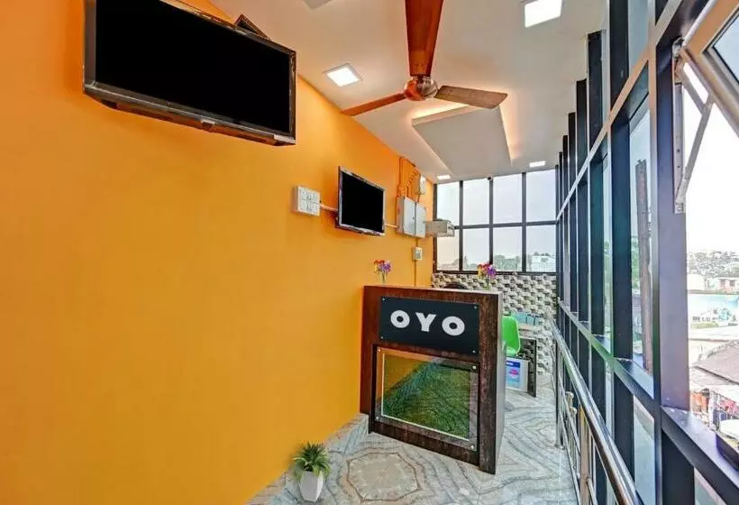ホテル Oyo 70231 Shanti Guest House