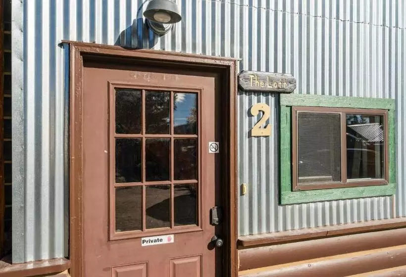 Hotelli The Bucking Moose