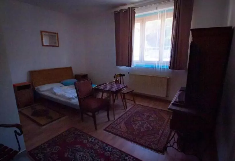 Mákvirág Apartmanok