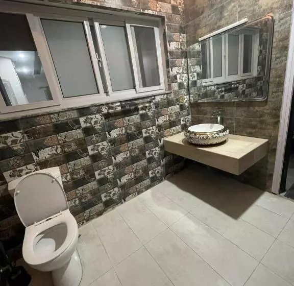 پانسیون Luxurious Living In Heart Of Islamabad