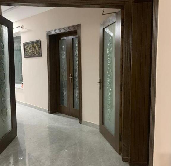 膳宿费 Luxurious Living In Heart Of Islamabad