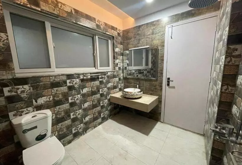 پانسیون Luxurious Living In Heart Of Islamabad