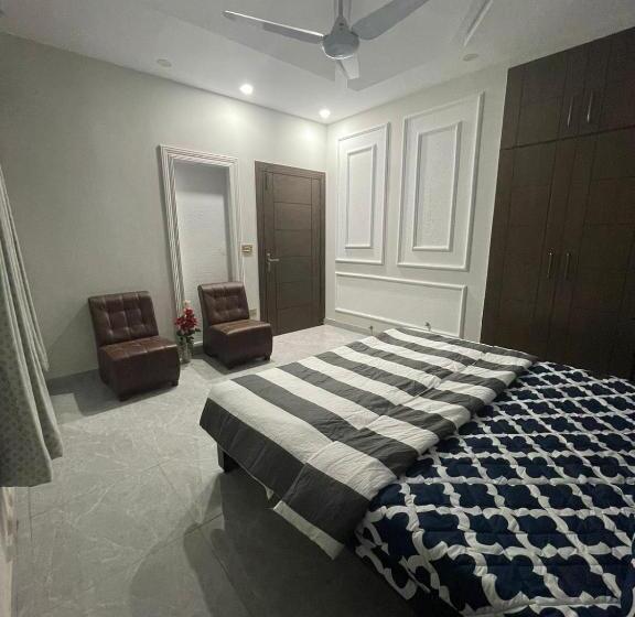 膳宿费 Luxurious Living In Heart Of Islamabad