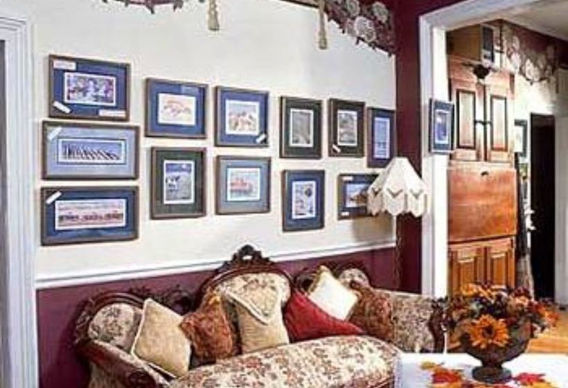 住宿加早餐  The Artist's Inn And Gallery