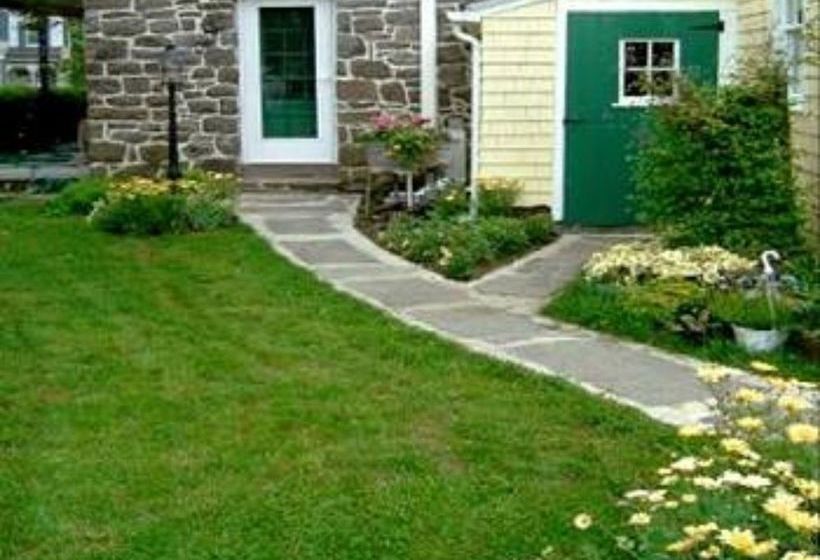 住宿加早餐  The Artist's Inn And Gallery