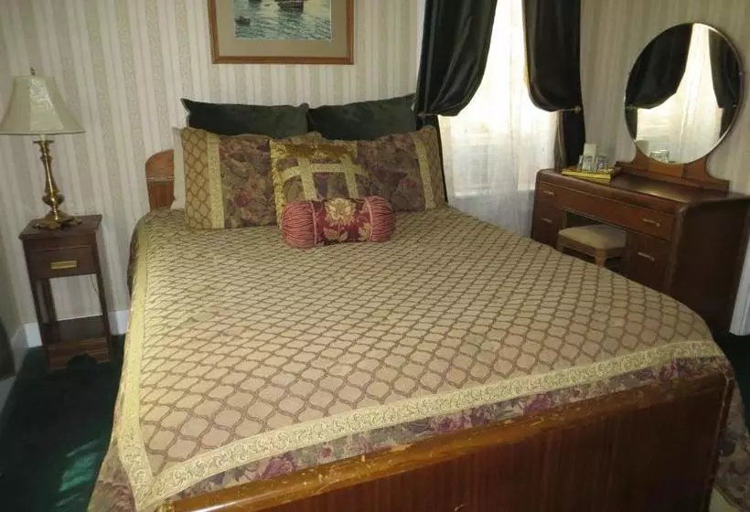 ベッドアンドブレックファースト Edith Palmer's Country Inn