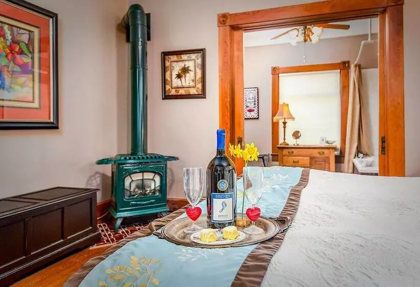 ベッドアンドブレックファースト Heart Of The Hills Inn