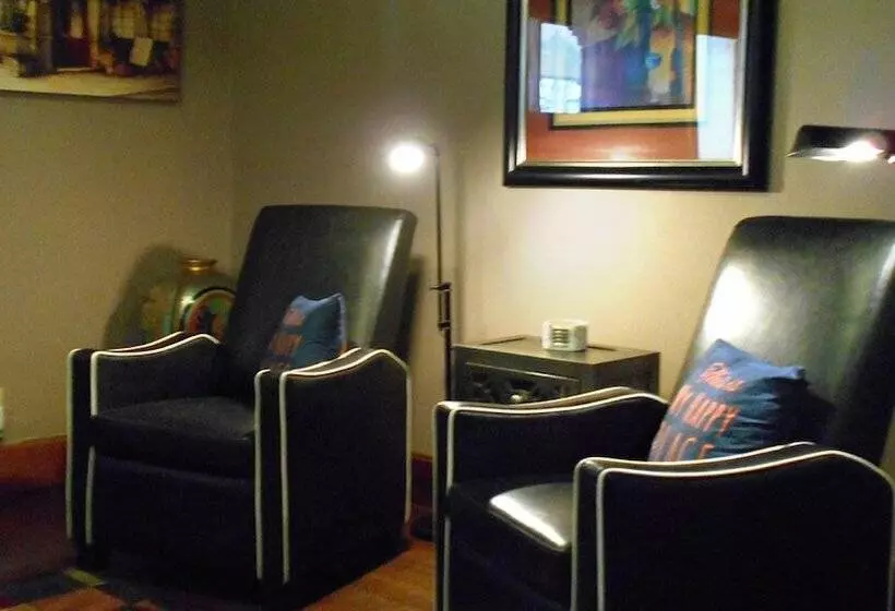 ベッドアンドブレックファースト Heart Of The Hills Inn