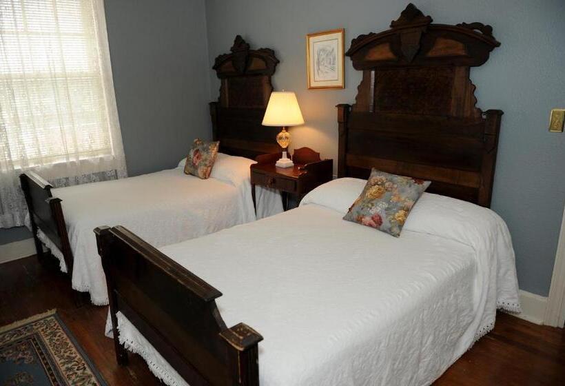 مبيت وإفطار Inn At The Olde Silk Mill