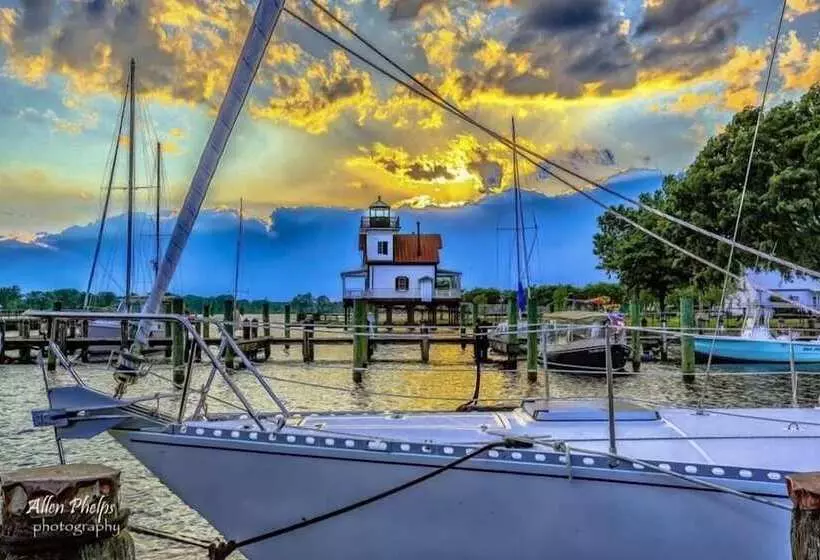 ベッドアンドブレックファースト Inner Banks Inn