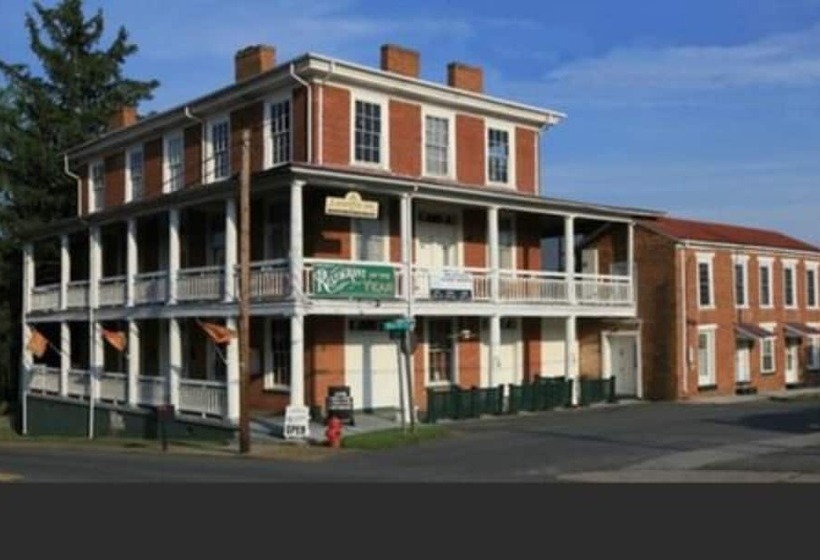 צימר The Lafayette Inn & Restaurant