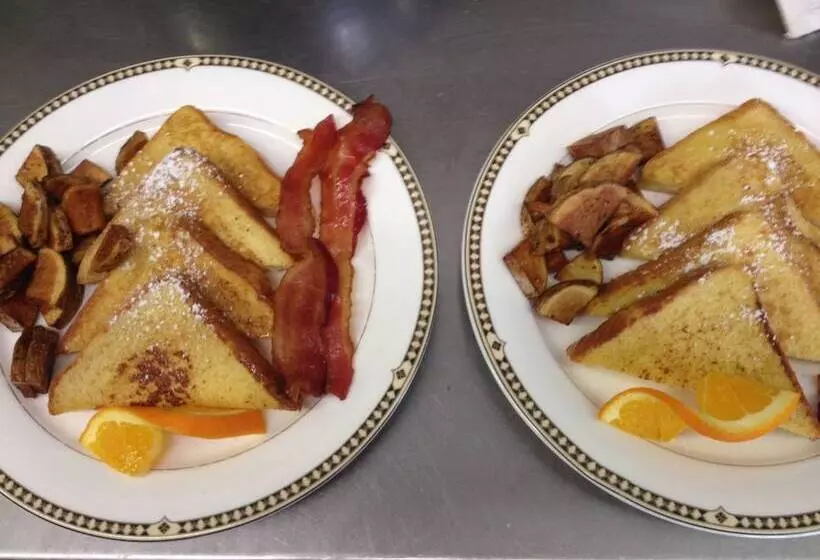 Bed and Breakfast The Lafayette Inn & Restaurant