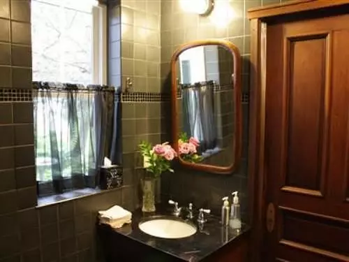 住宿加早餐  Plum Grove Inn