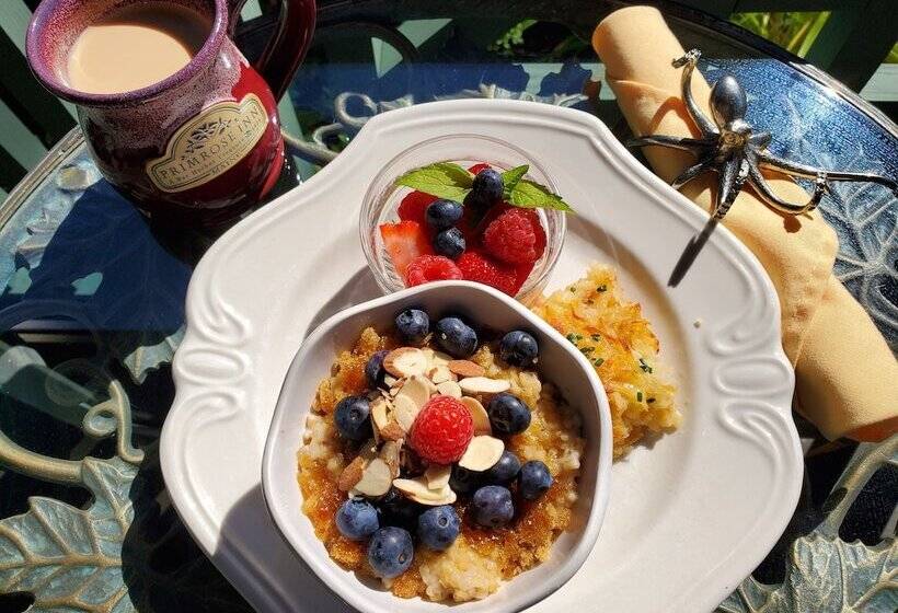 تختخواب و صبحانه The Primrose