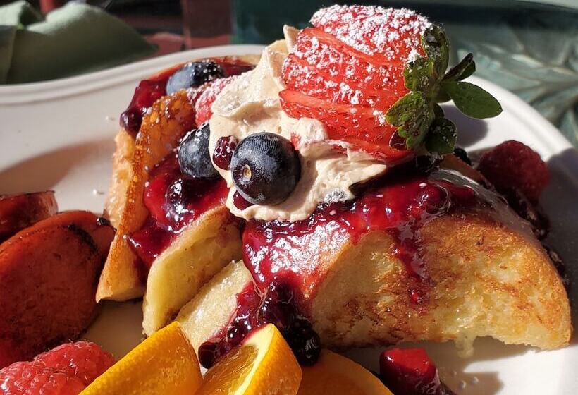 تختخواب و صبحانه The Primrose