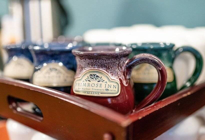 تختخواب و صبحانه The Primrose