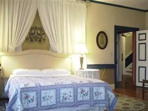 Bed and Breakfast The Fairfield Inn