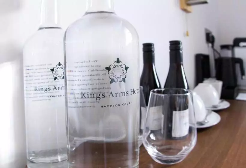 ベッドアンドブレックファースト The Kings Arms