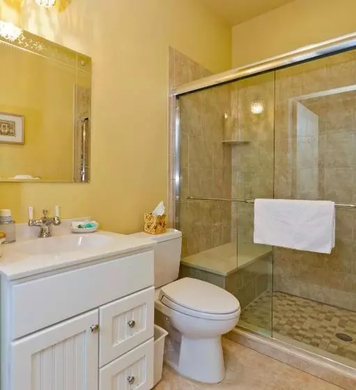 Bed and Breakfast The Lily Inn  Burlington