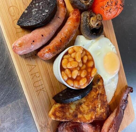 تختخواب و صبحانه The Old Registry Guest House