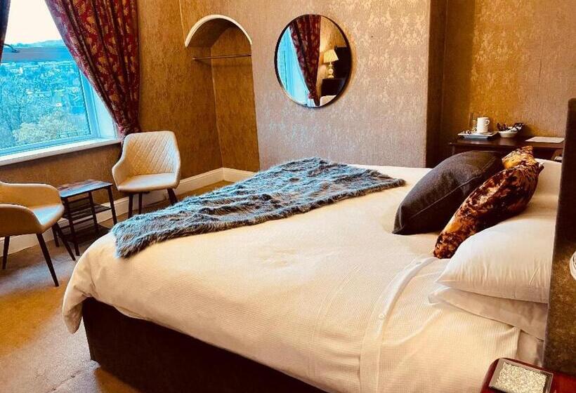 تختخواب و صبحانه The Old Registry Guest House