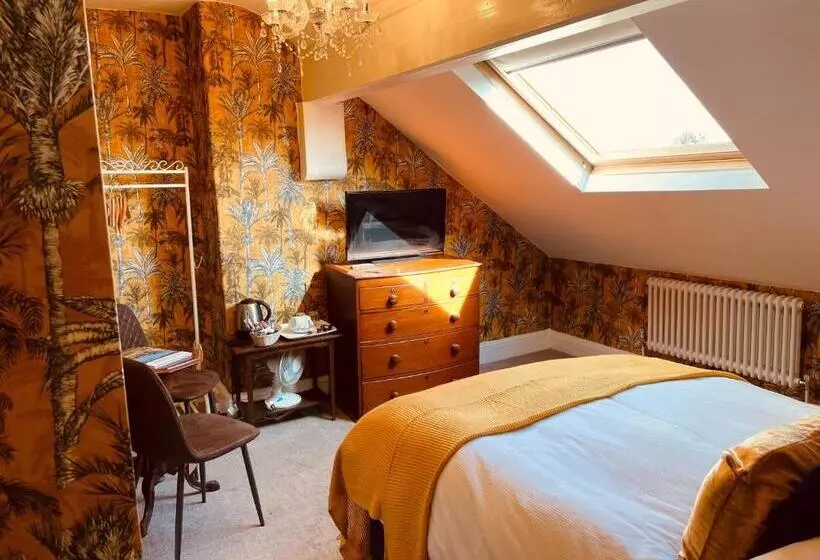 Bed and Breakfast The Old Registry Guest House