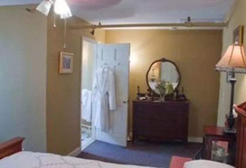 住宿加早餐 The Red Hook Country Inn