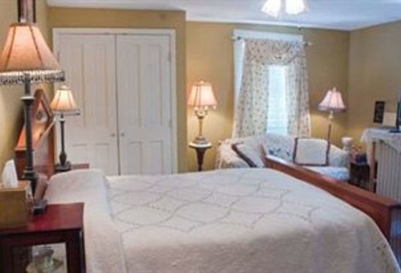 Bed and Breakfast The Red Hook Country Inn