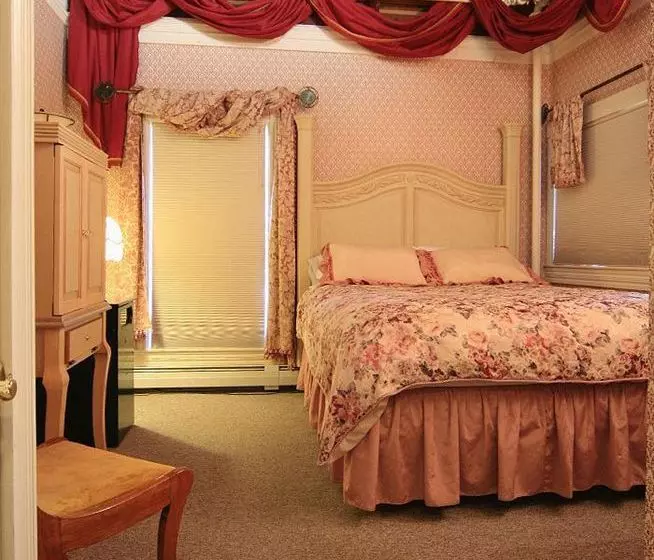 住宿加早餐  Grand Victorian Inn