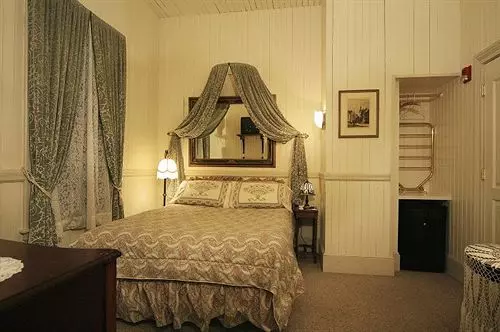 住宿加早餐  Grand Victorian Inn