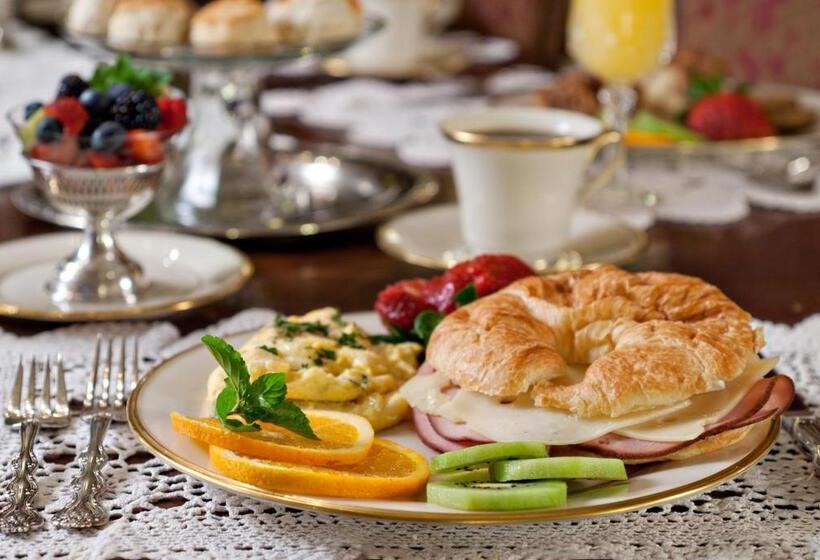 Hh Whitney House   A Bed & Breakfast On The Historic Esplanade