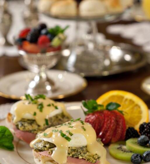 Hh Whitney House   A Bed & Breakfast On The Historic Esplanade