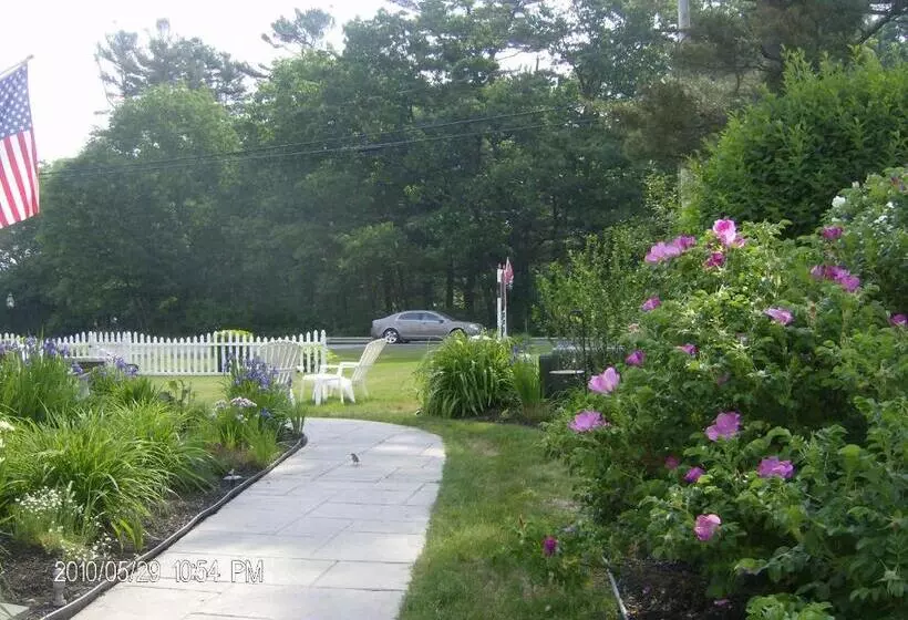 Holiday Guest House Bed & Breakfast