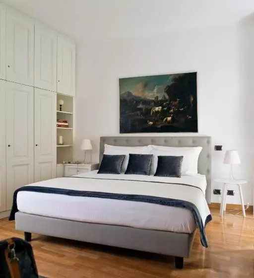 مسافرخانه Garibaldi Suites Piazza Di Spagna