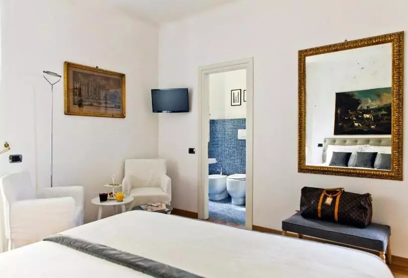 مسافرخانه Garibaldi Suites Piazza Di Spagna