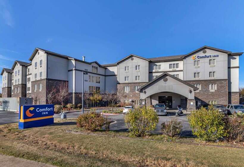 Отель Comfort Inn Bentonville  Crystal Bridges