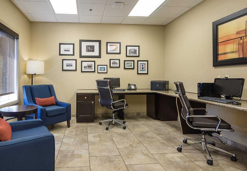 Отель Comfort Inn Bentonville  Crystal Bridges