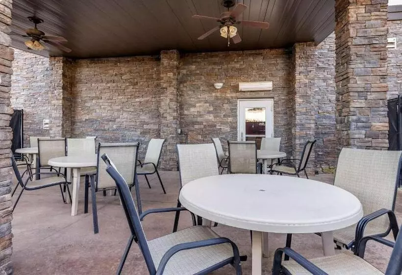 호텔 Comfort Inn Bentonville Crystal Bridges