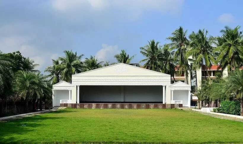 酒店 Green Coconut Resort