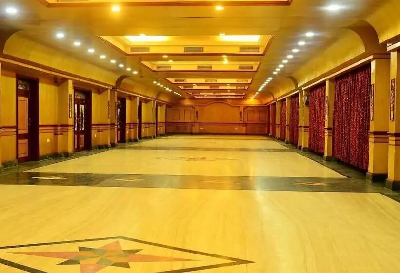 호텔 Green Coconut Resort