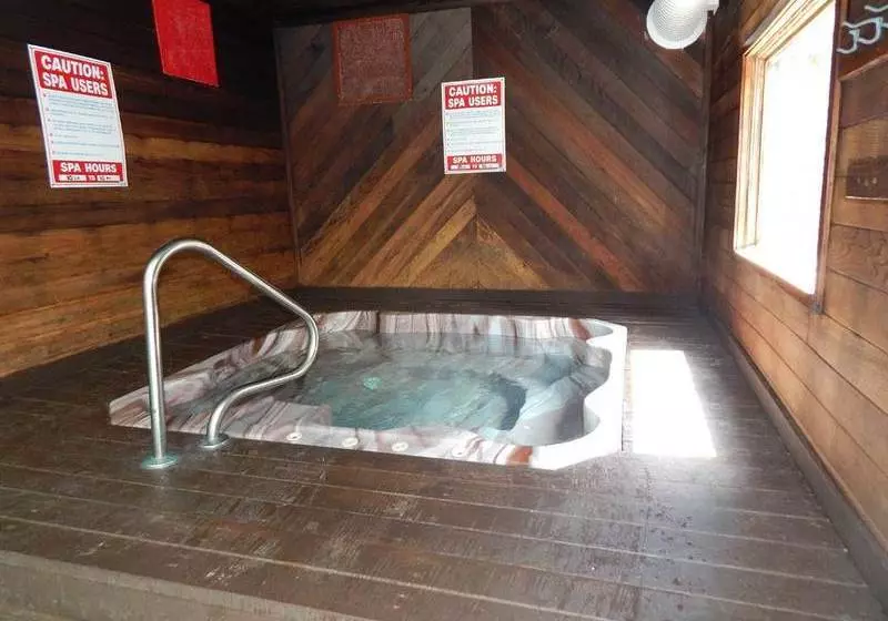 호텔 Hideaway Village