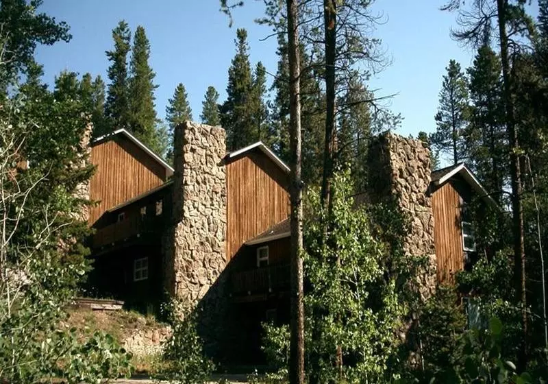 호텔 Hideaway Village