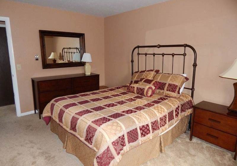 فندق Hideaway Village