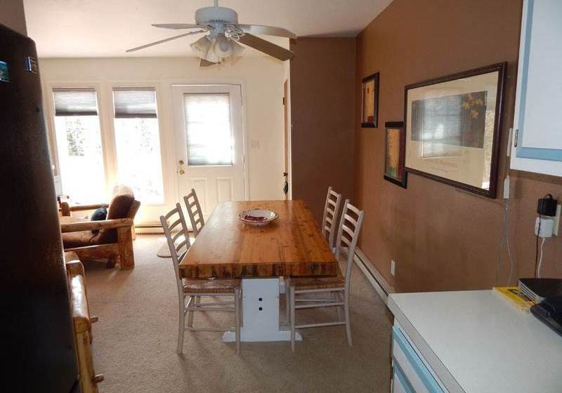 فندق Hideaway Village